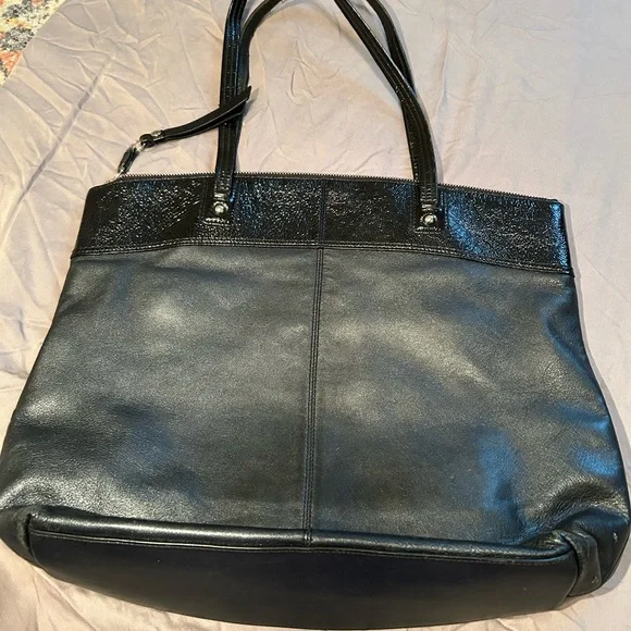 Coach Black Leather Tote Bag Signature Embossed Patch Zip Top Shoulder Purse - Picture 5 of 7